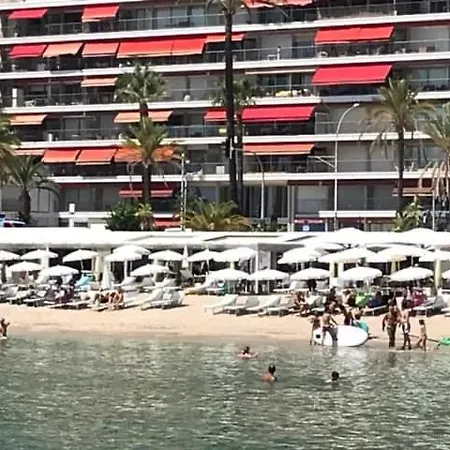 Apartment De La Plage, Au Bord De La Menton