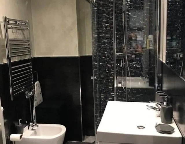 De La Plage, Au Bord De La * Menton